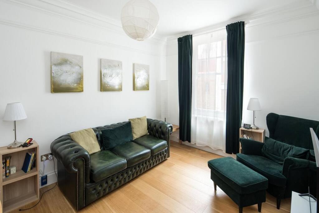 Elegant 1br Near Apartment *