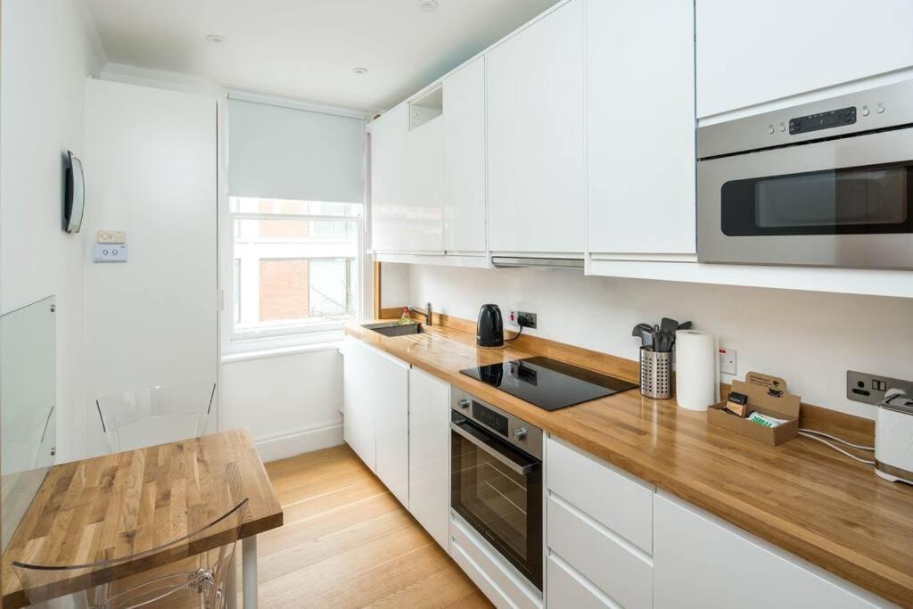 Elegant 1br Near *