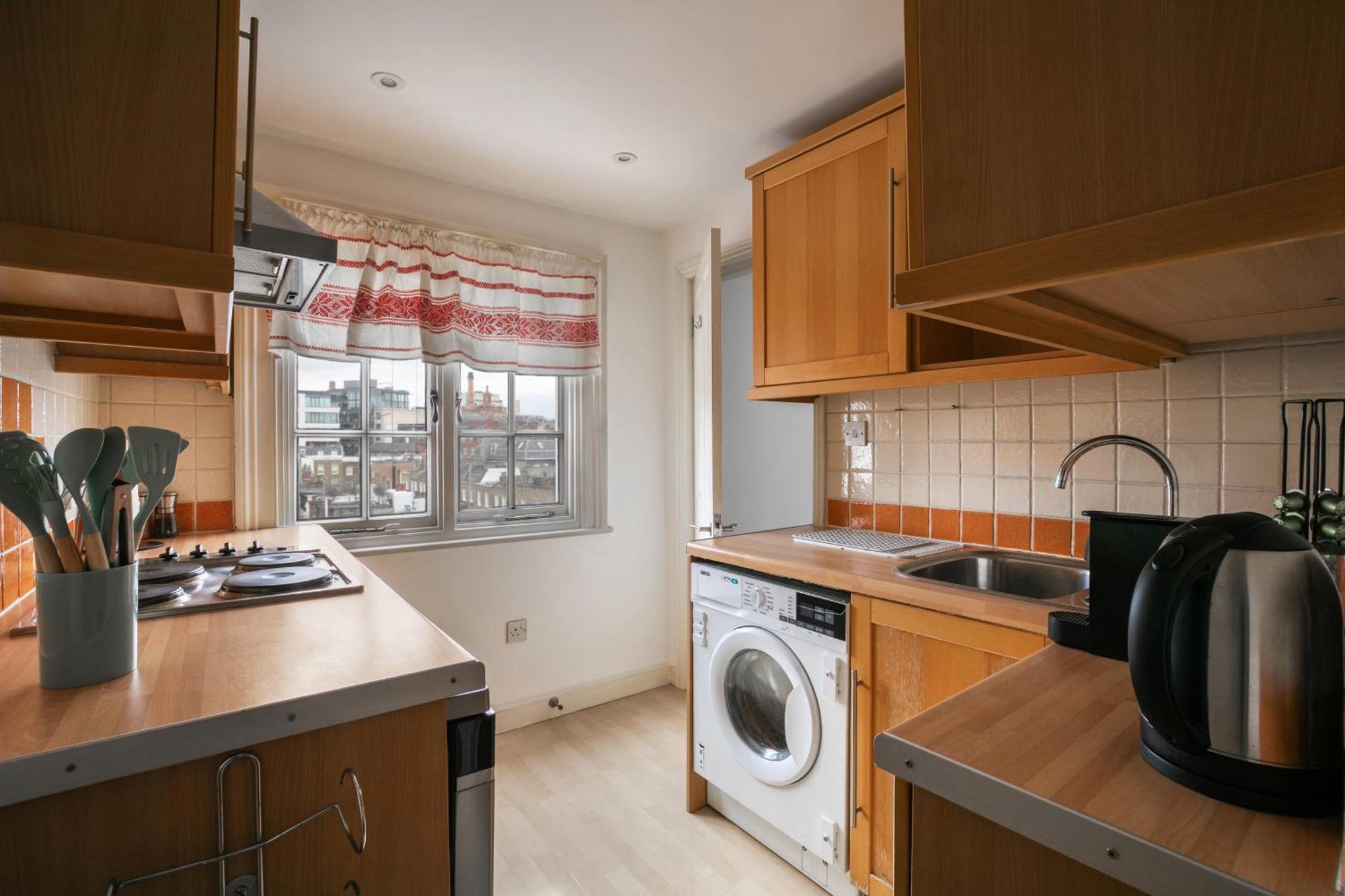 Heavenly Stays, Knightsbridge, Stylish 2-bd Escape * Londres