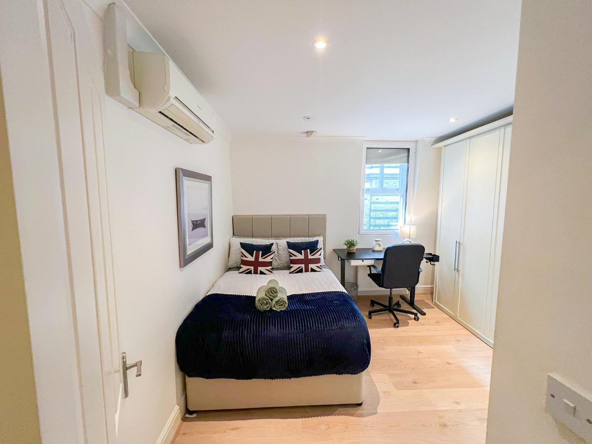 2-bedroom Flat In Embankment A Short Walk Away To Trafalgar Square Near Big Ben, Eye London