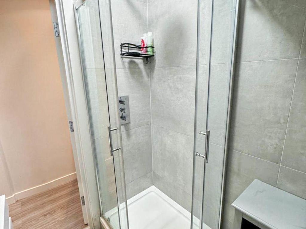 Chic 1-bedroom Flat In Elephant & Castle, Near The Shard
