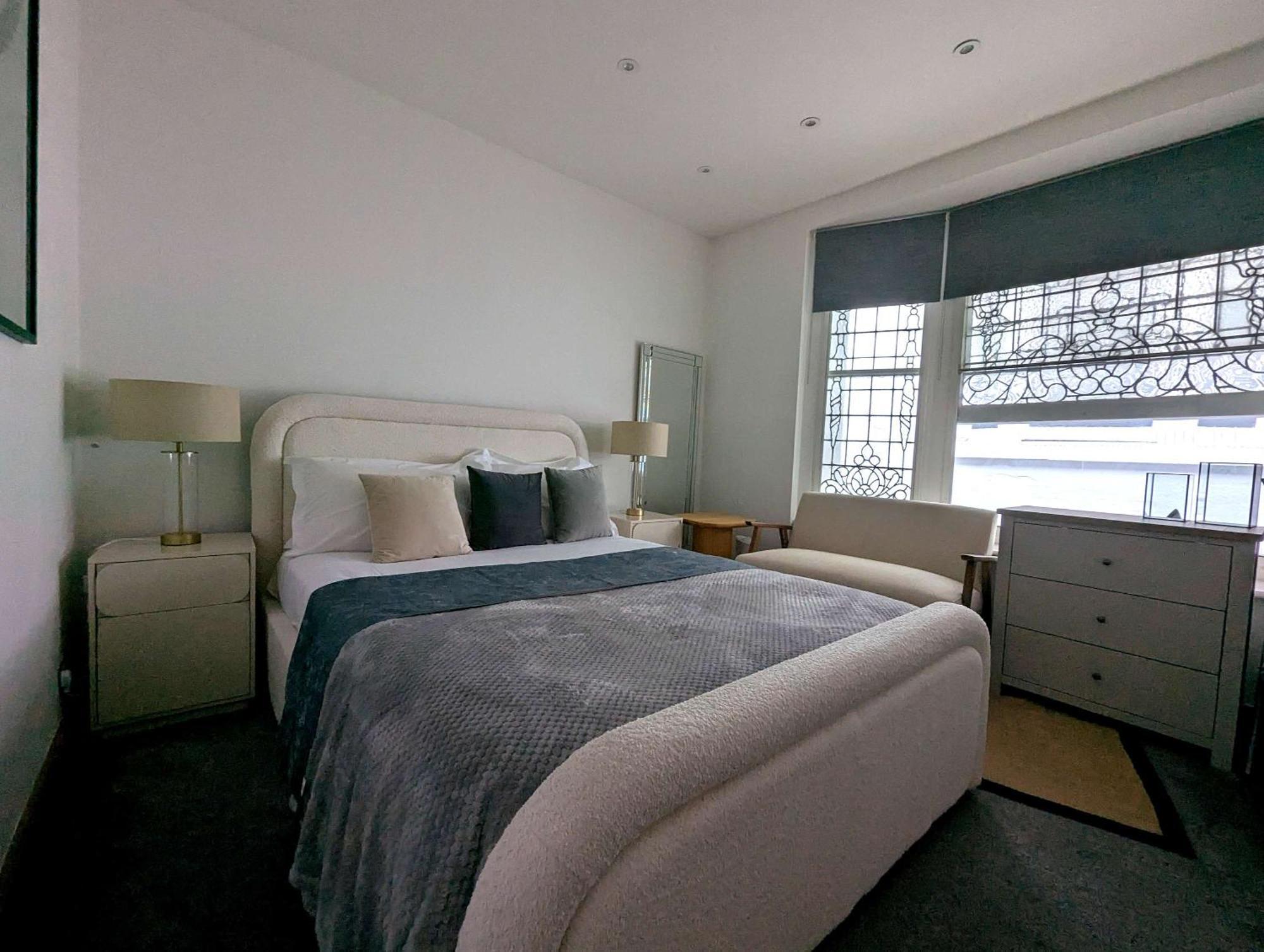 Estatesmen Mayfair Bond Street Flat
