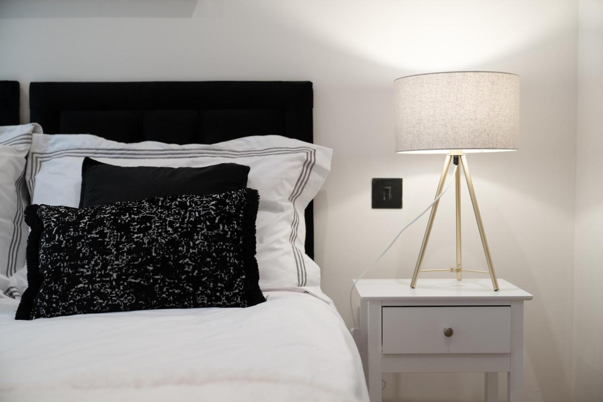 Apartment Battersea 2br Flat - Gym, Balcony, Parking, Great Location - Long Welcome *