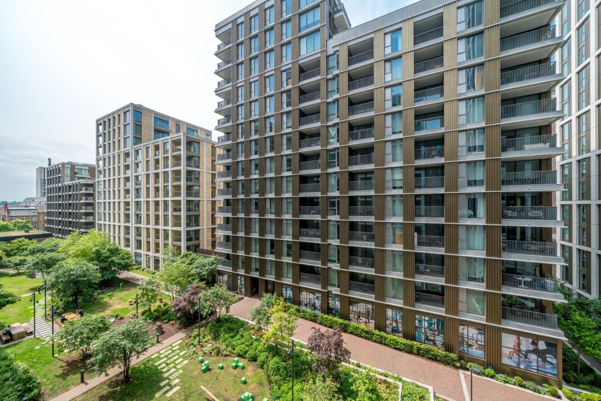 Battersea 2br Flat - Gym, Balcony, Parking, Great Location - Long Welcome Apartment