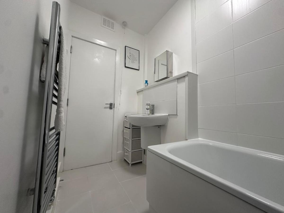 Apartment Amazing 1bed Garden Flat *