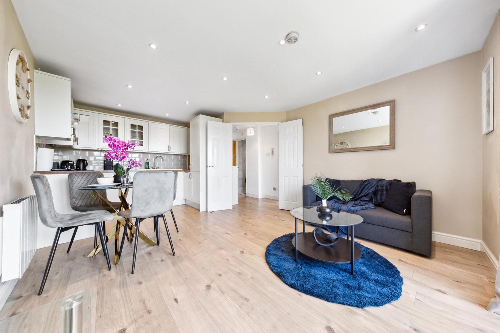 Stunning Greenwich 1br Flat Apartment *