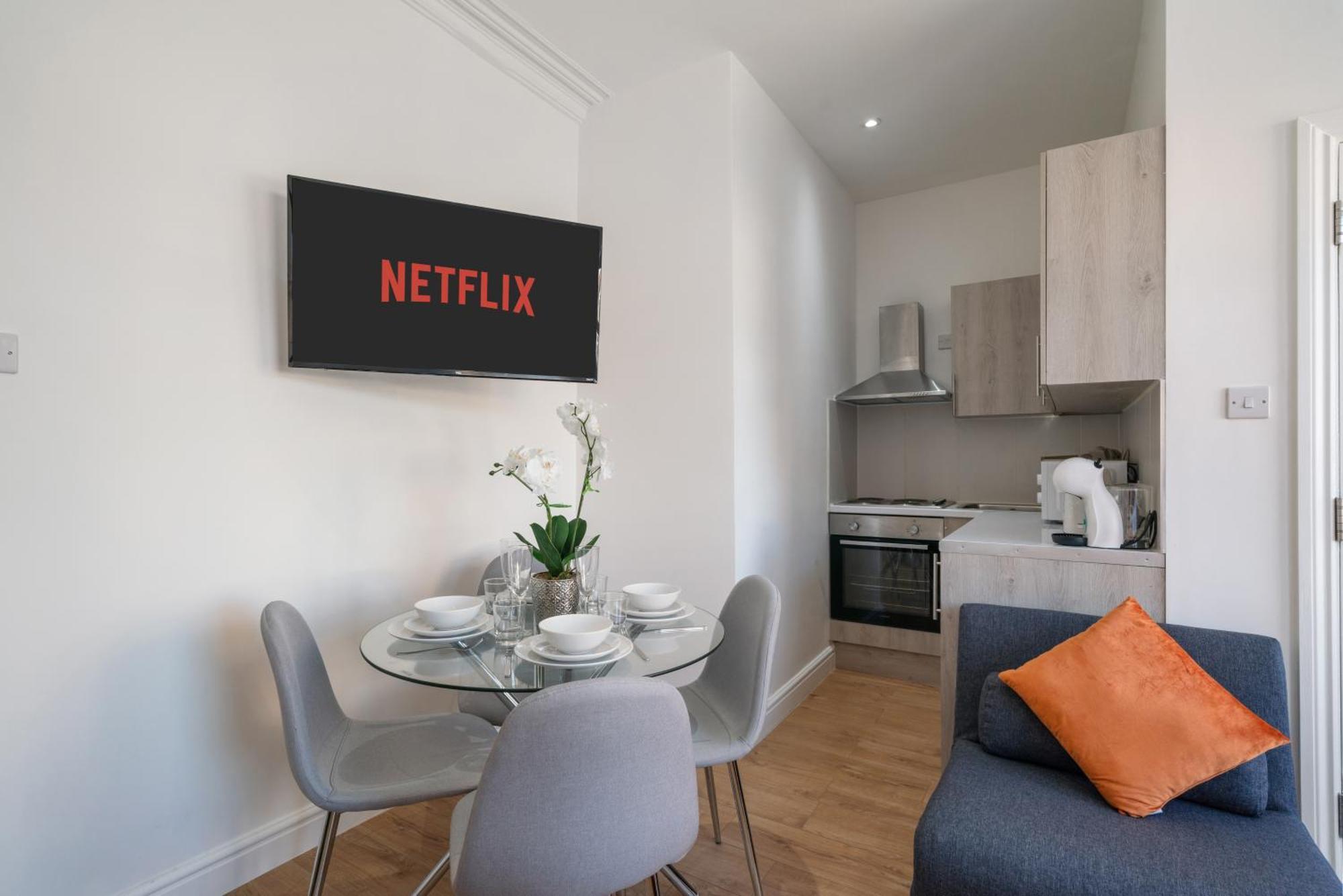Apartment & Charming - 2 *