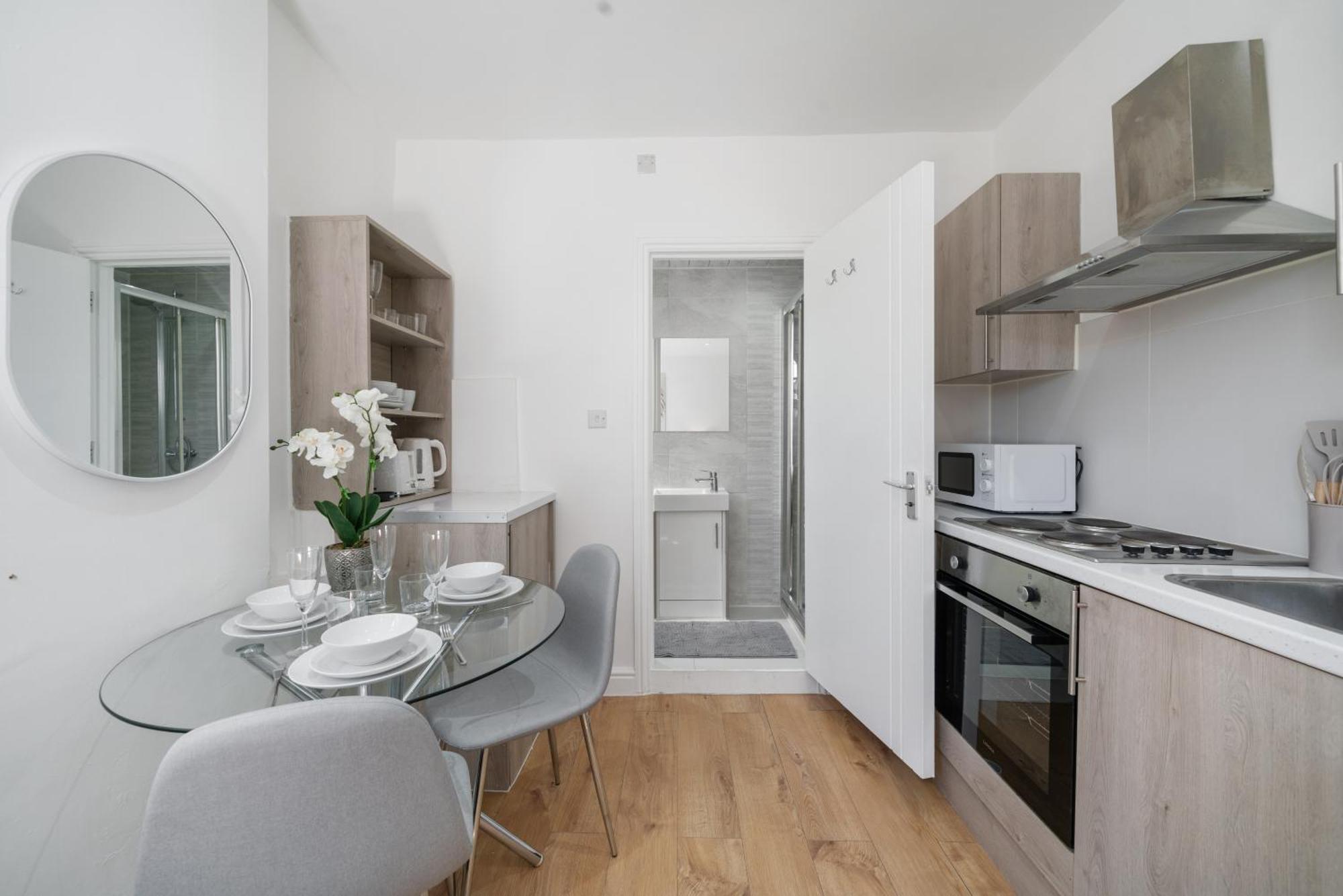 & Charming - 1 Apartment London
