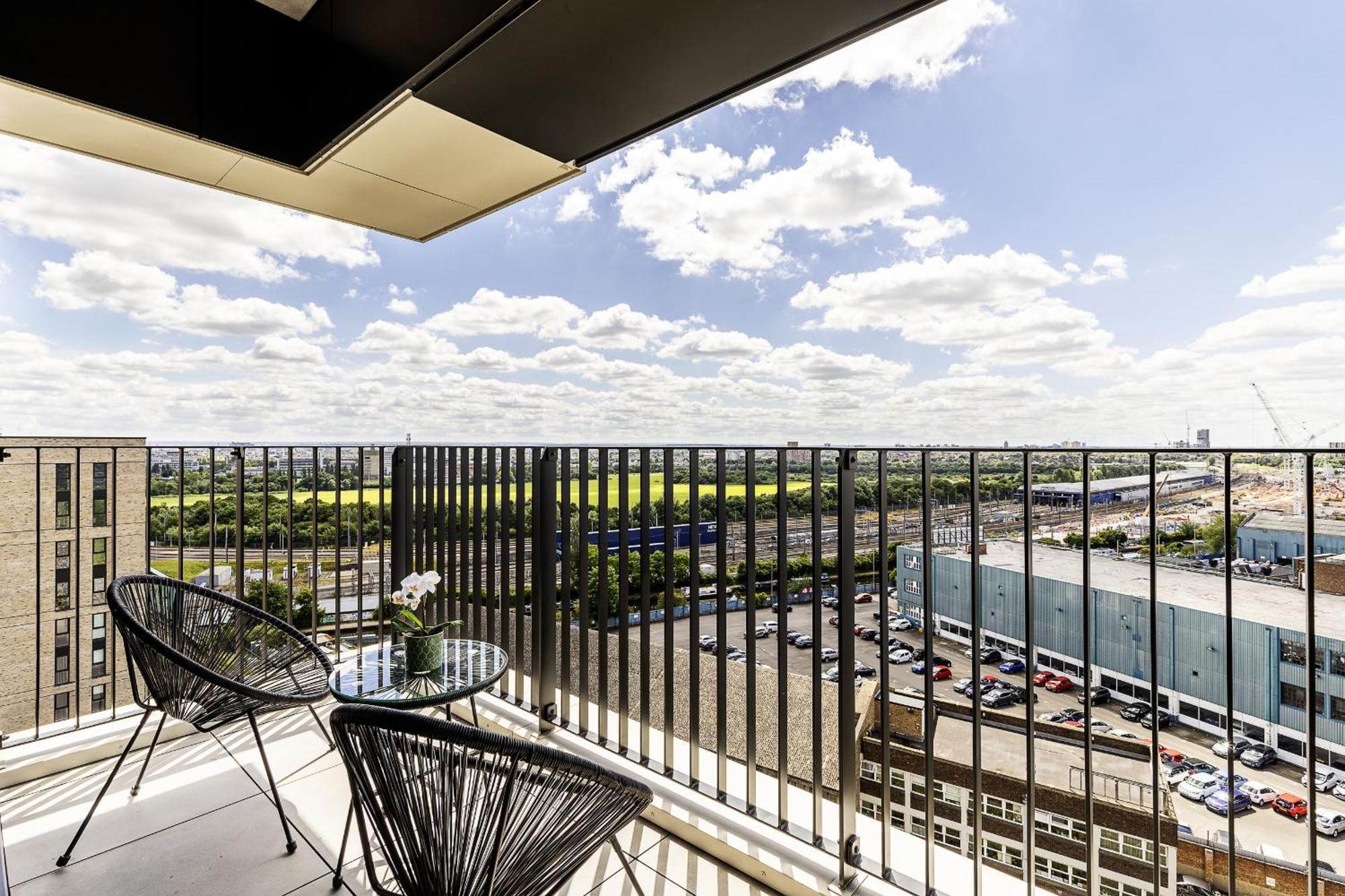Apartment North Ken V - 2 Bedrooms - 1 Bathroom - Balcony - Concierge