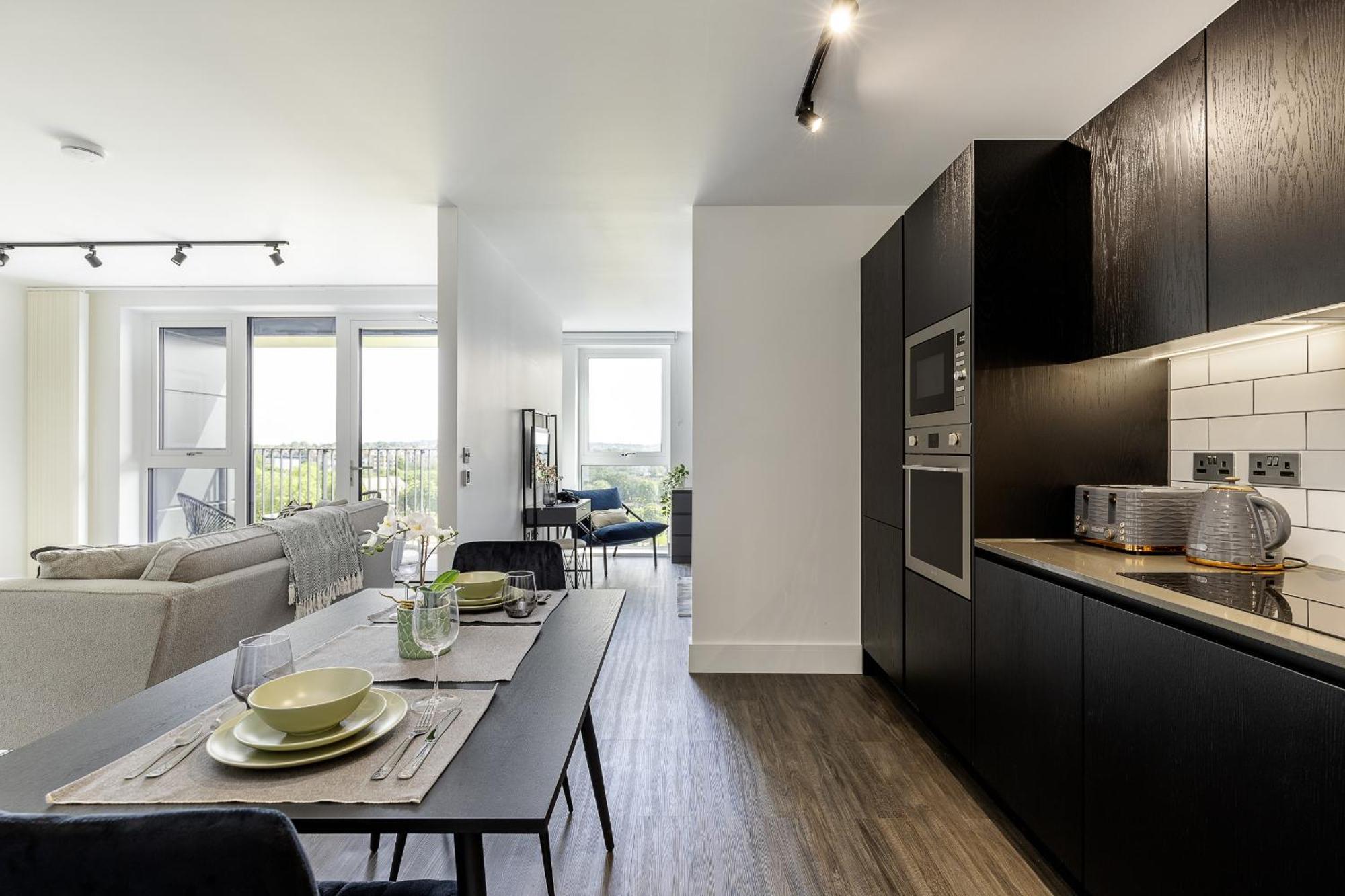 North Ken I - 1 Bedroom - 1 Bathroom - Balcony - Concierge Apartment *