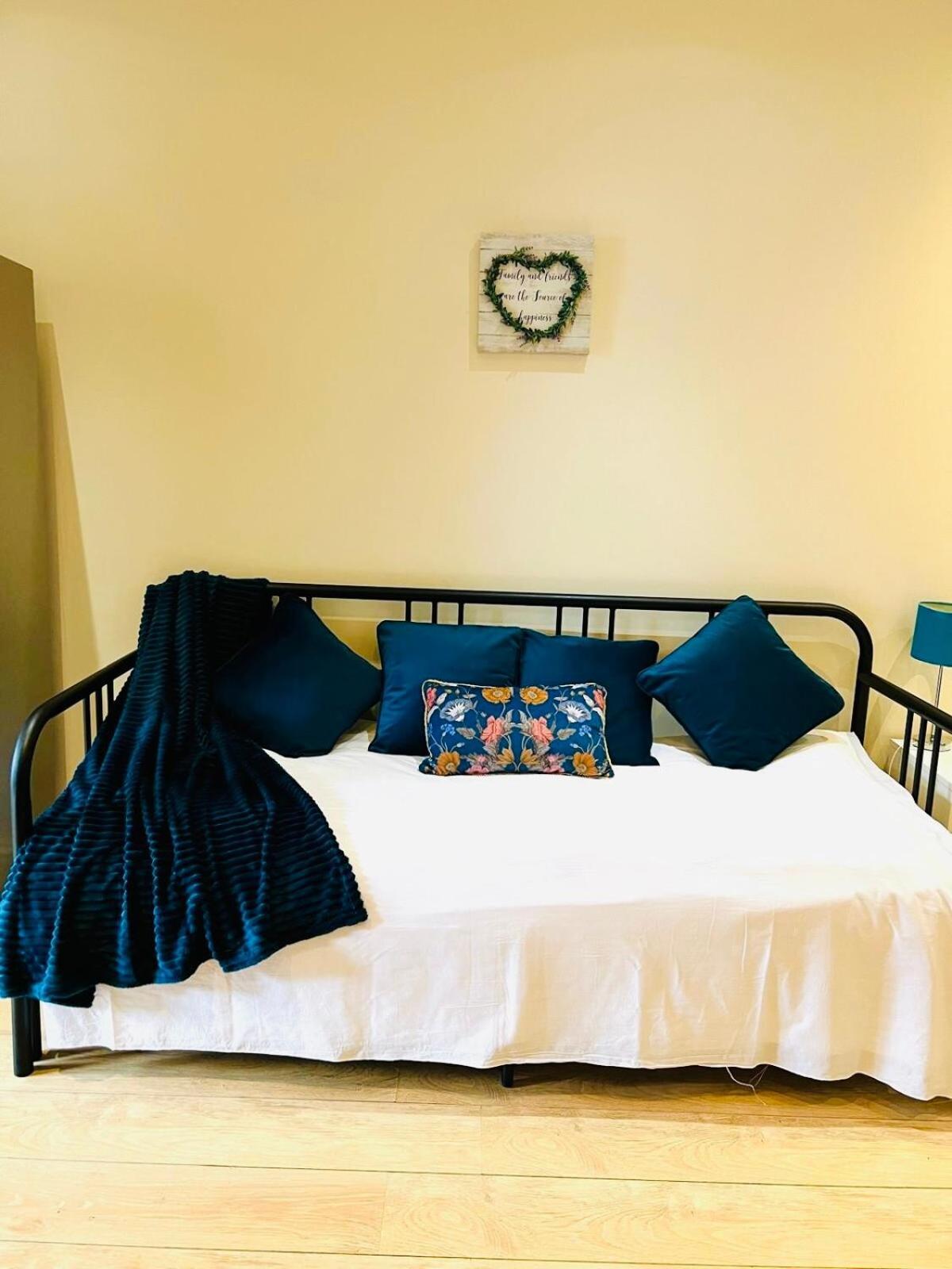 Comfortable One Bedroom Flat In Apartment London