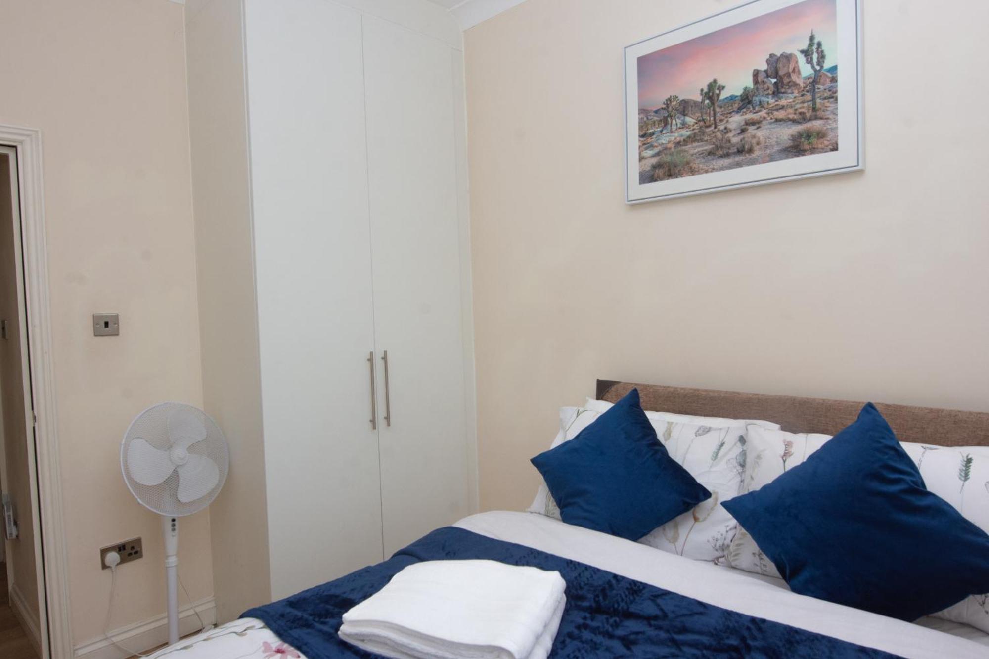 Apartment Evergreen Apartments, Flat 3, London