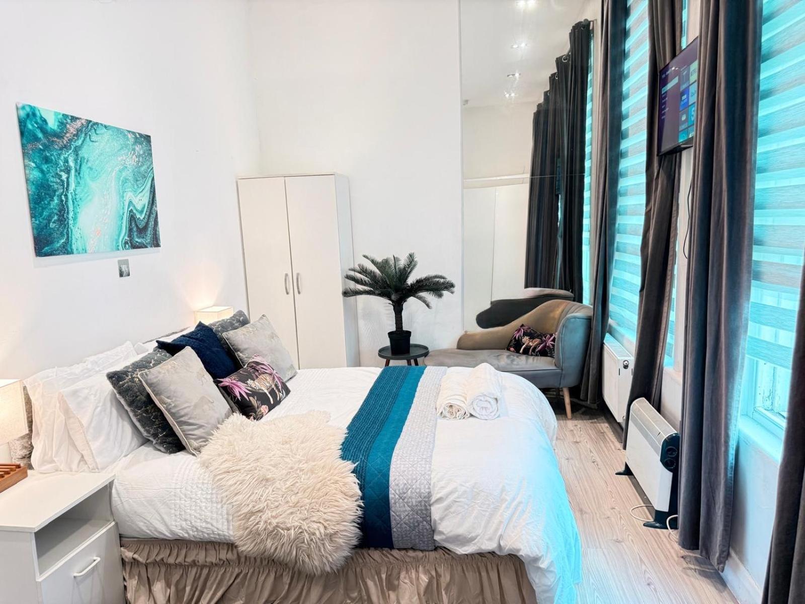 The Regent - Entire In - Prime Location Apartment London