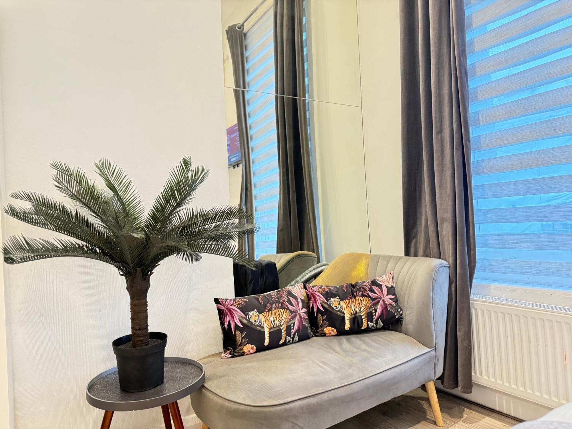 Apartment The Regent - Entire In - Prime Location London