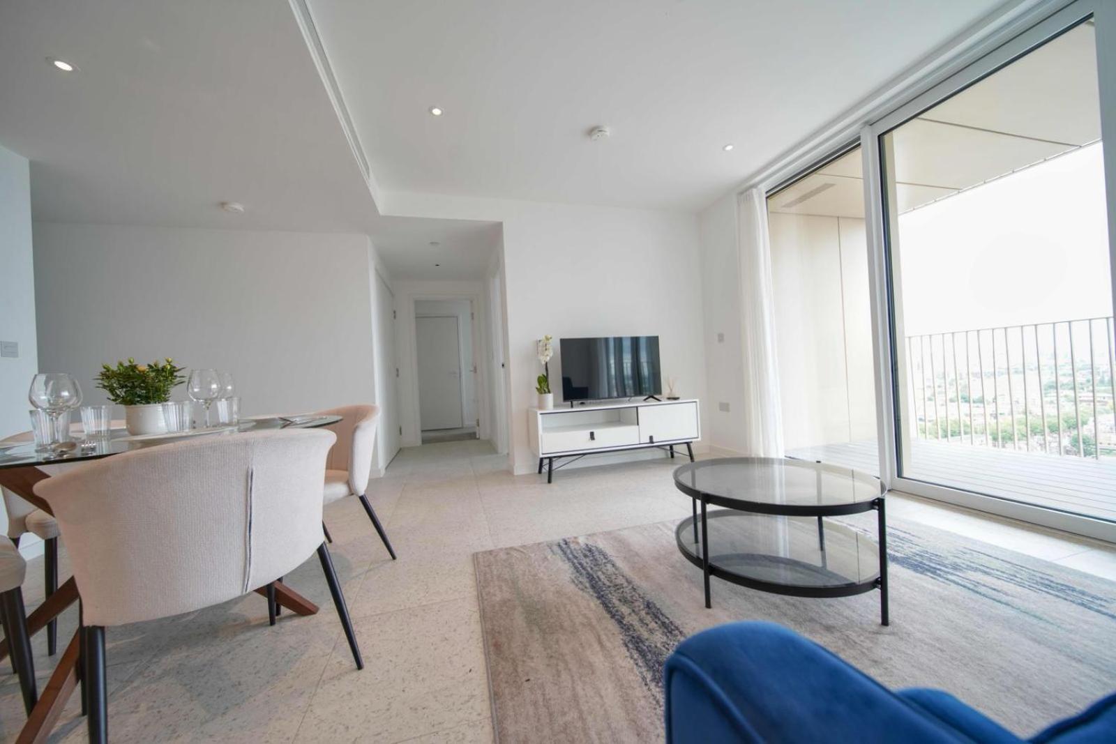 Luxury Skyline Living 2b2b *