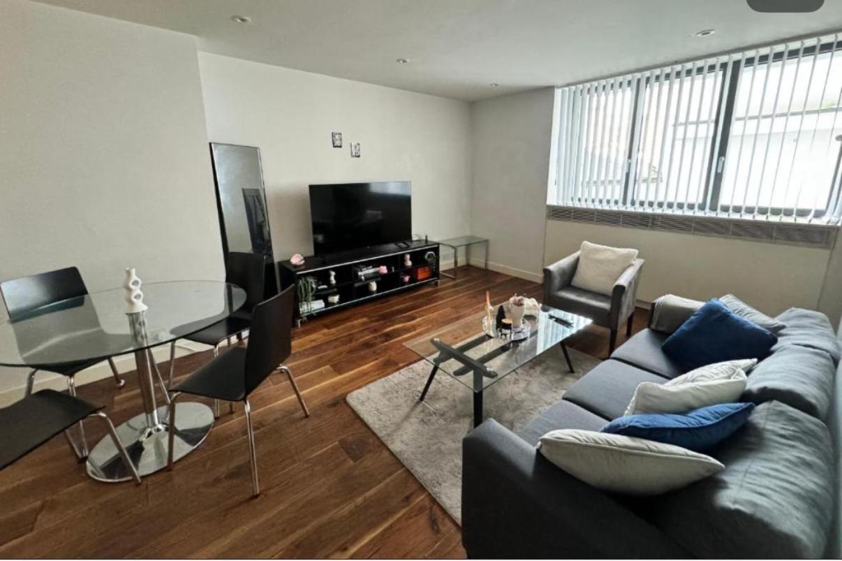 Apartment 5 Min Walk To Oxford Street *