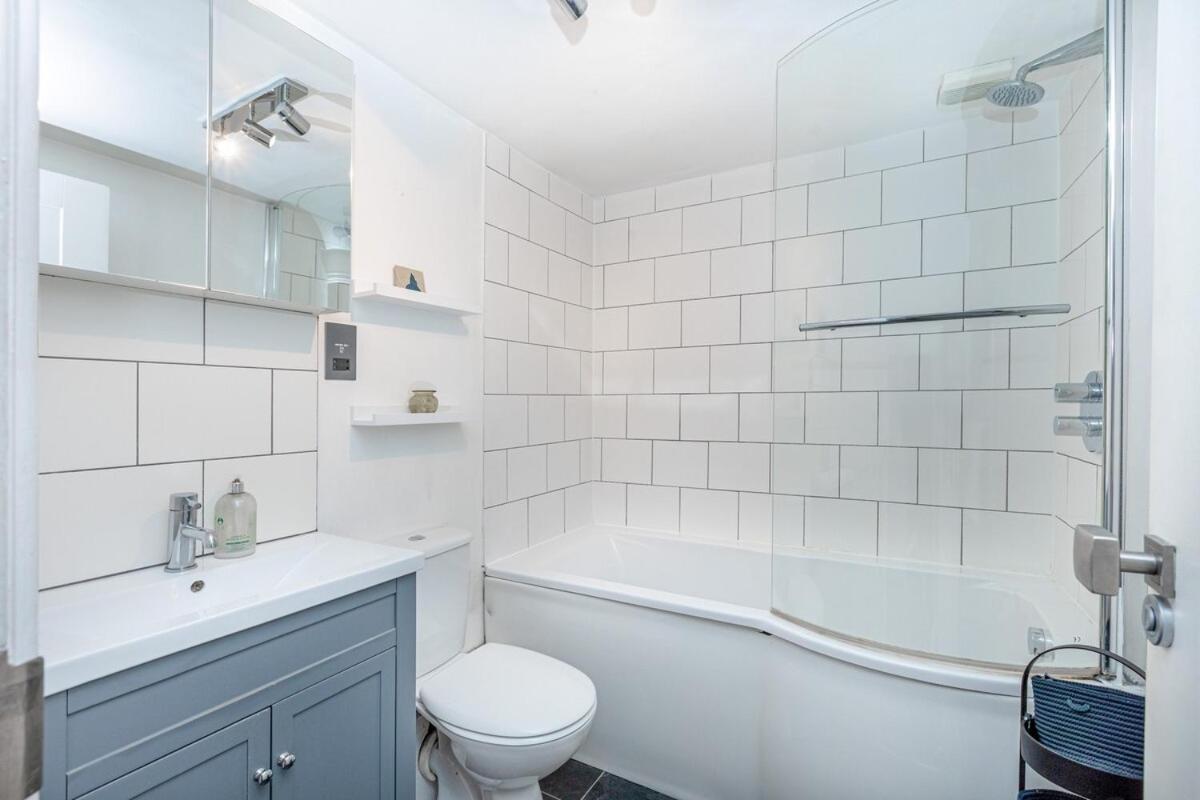 Exquisite Bright 1br Flat, 2 Min To Canonbury Tube *