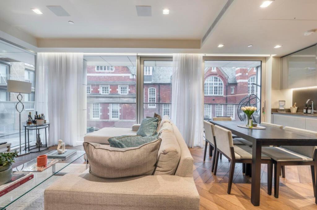 Penthouse Tower Bridge Stunning Views Sleeps 6 London
