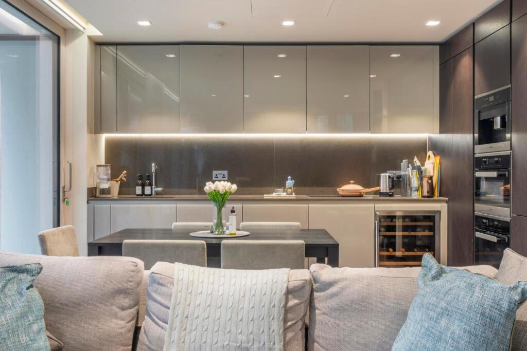 Penthouse Tower Bridge Stunning Views Sleeps 6
