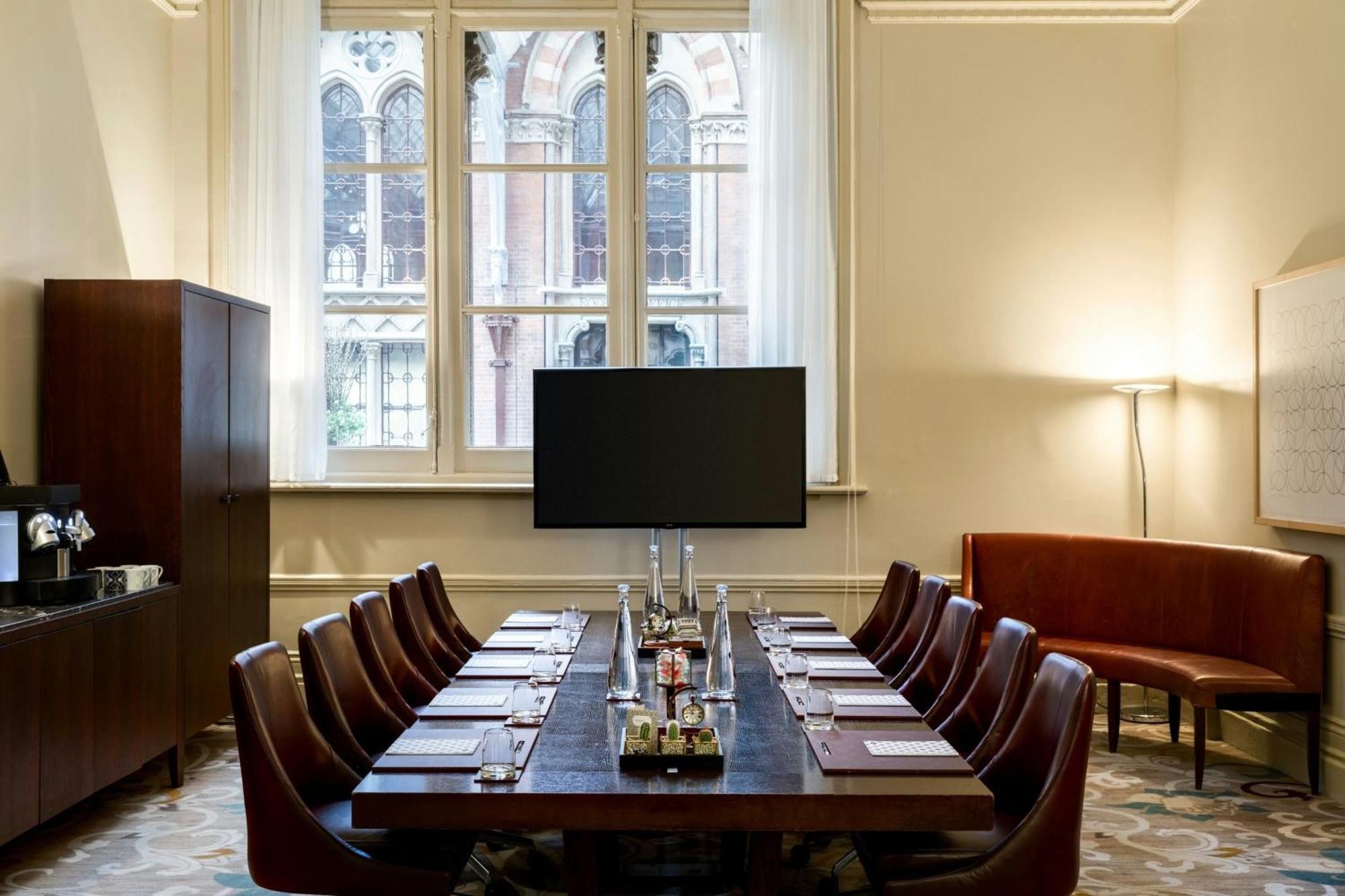 St. Pancras London, Autograph Collection Hotel