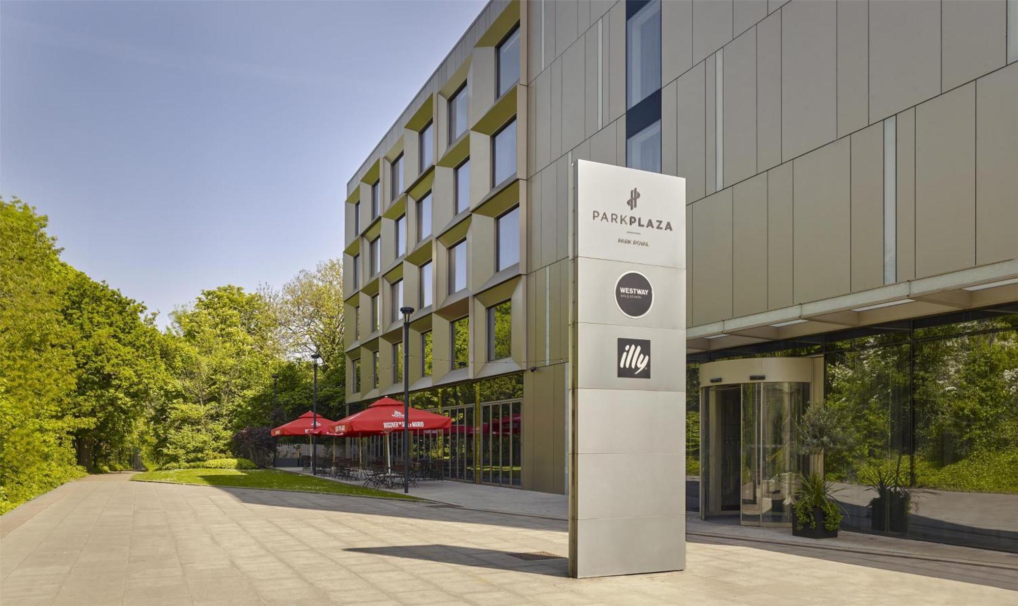 Park Plaza London, Park Royal Hotel 4*