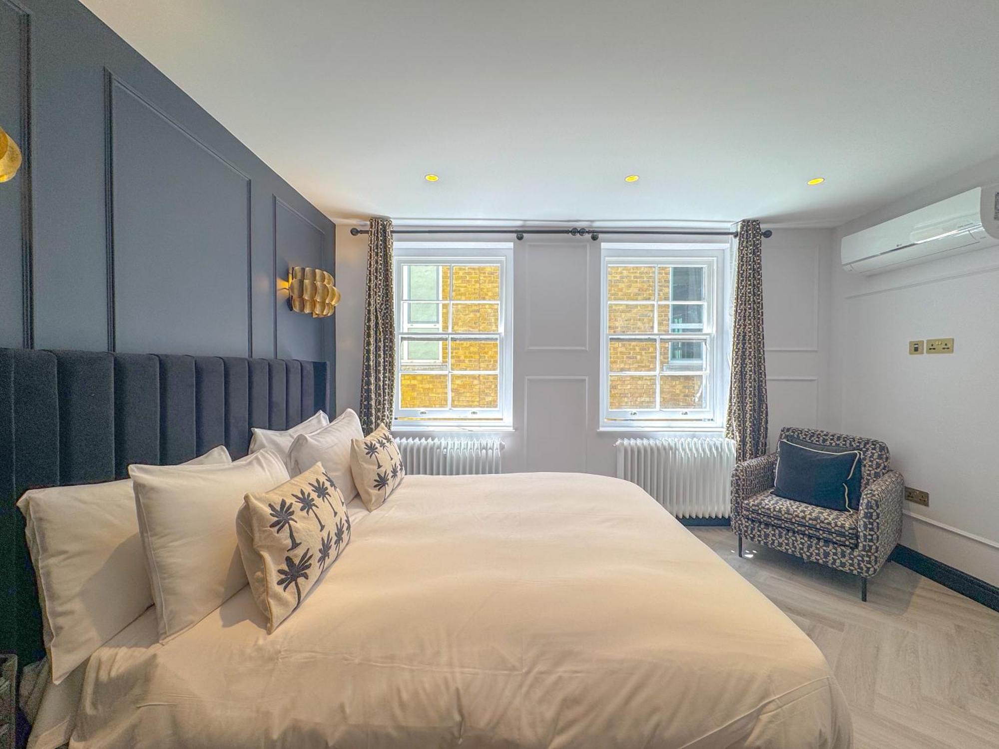 Mayfair Residences Apartment *