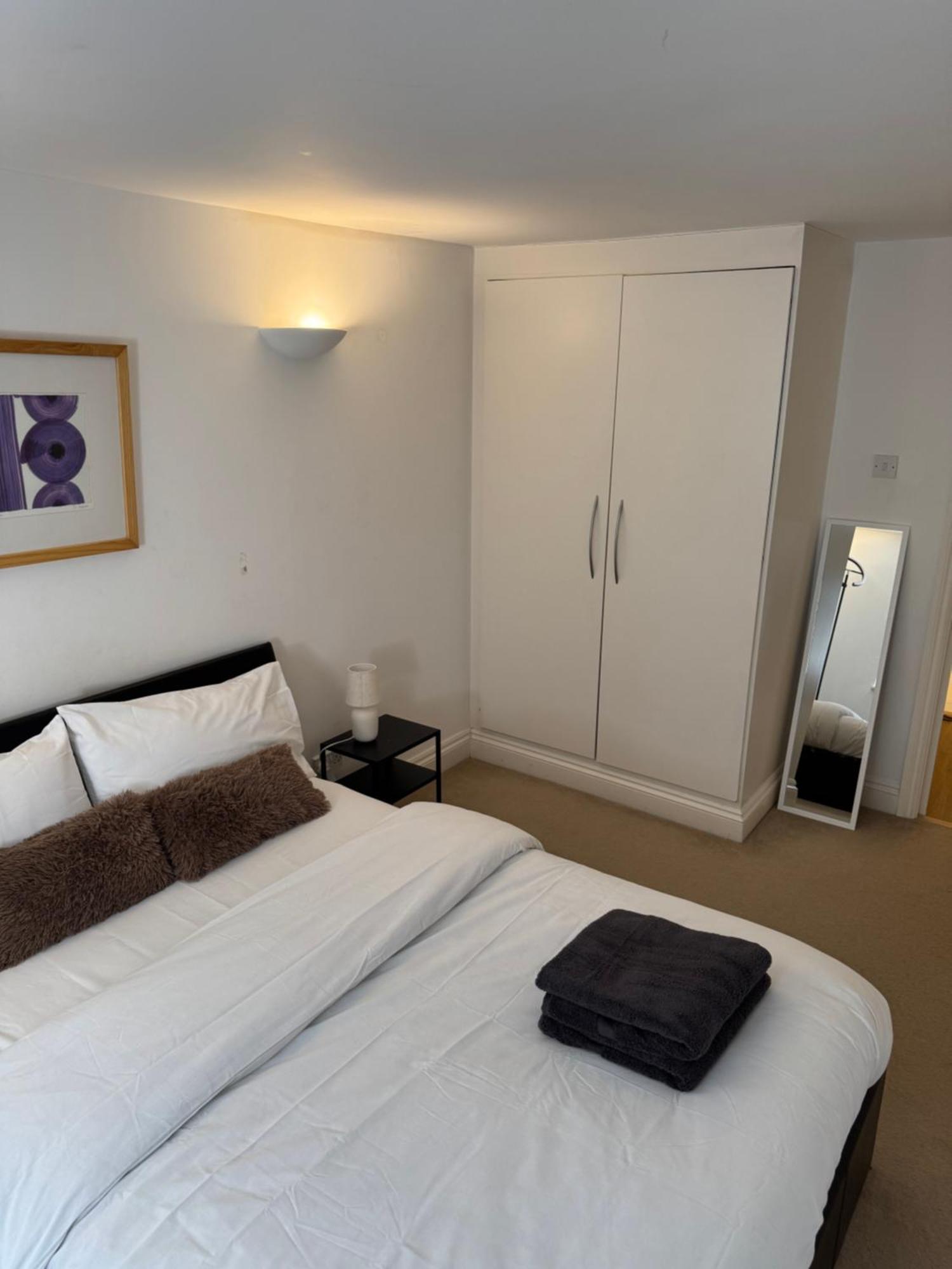 Modern 1 Bed Flat, Liverpool Street London