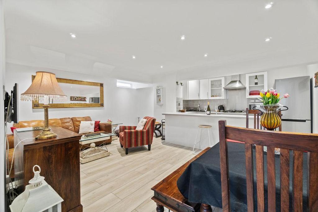 Beautiful Kensington Flat 2 Bed With Garden And Wifi