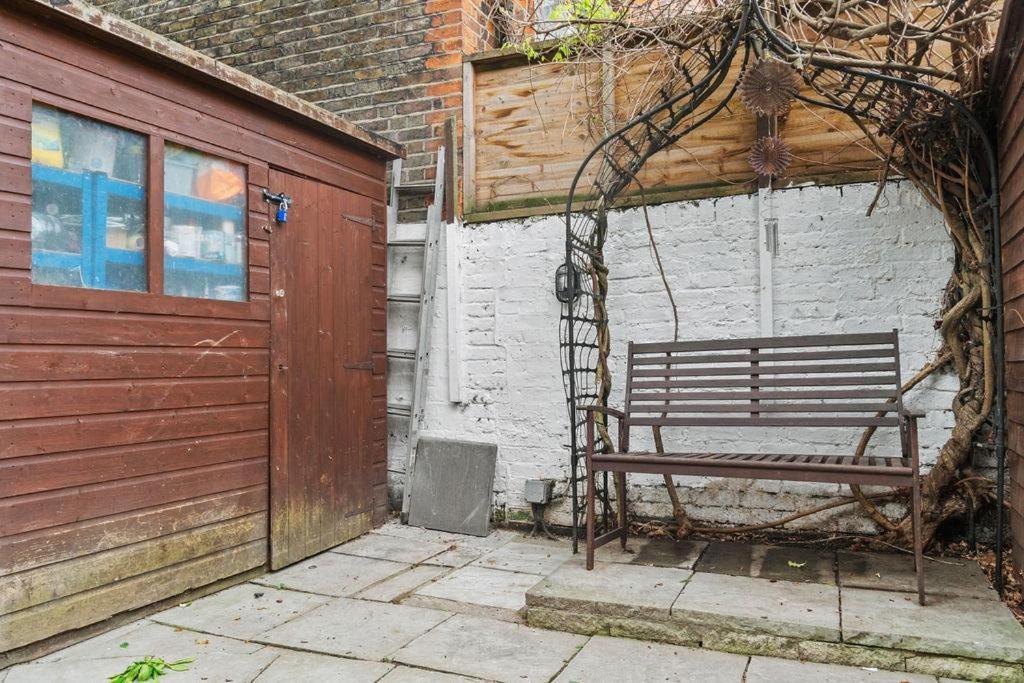 Apartment Beautiful Kensington Flat 2 Bed With Garden And Wifi London