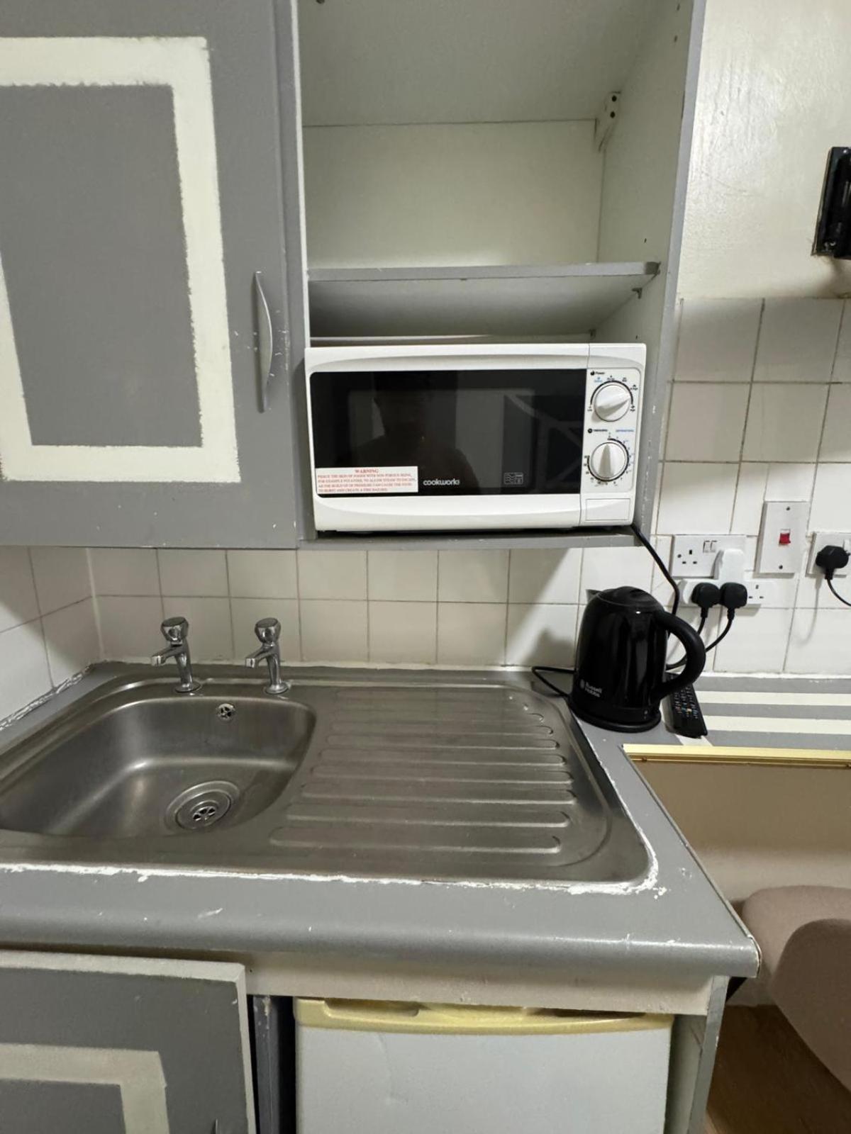 Anwar House 2* London