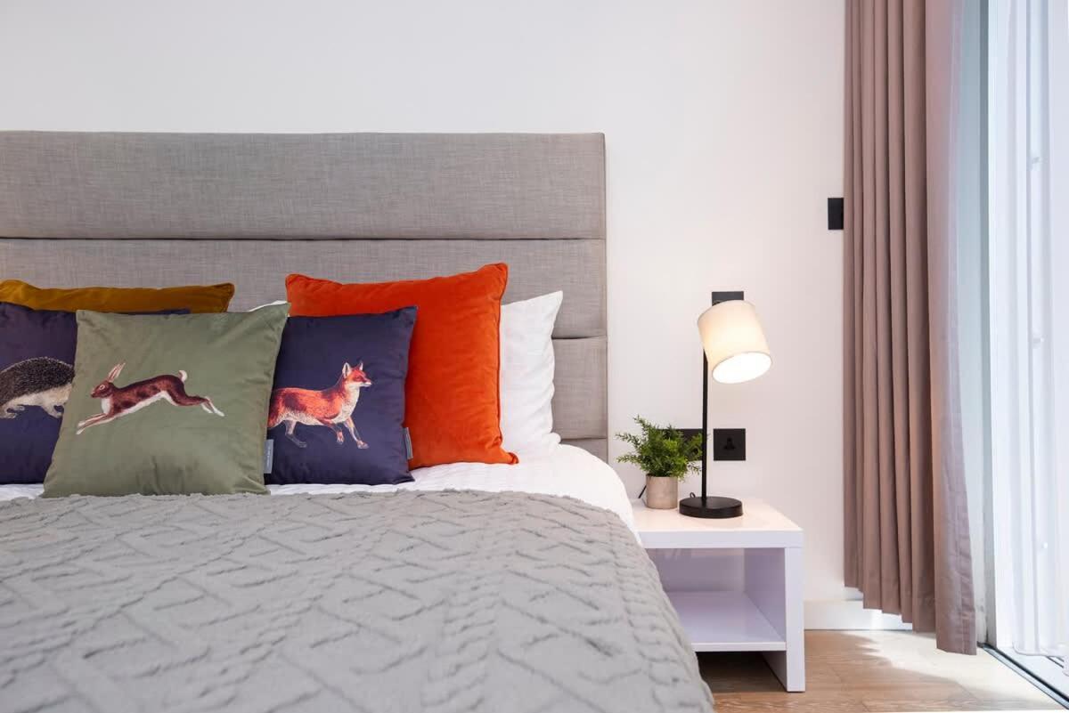Apartment Modern 2 Bed Battersea Power Station