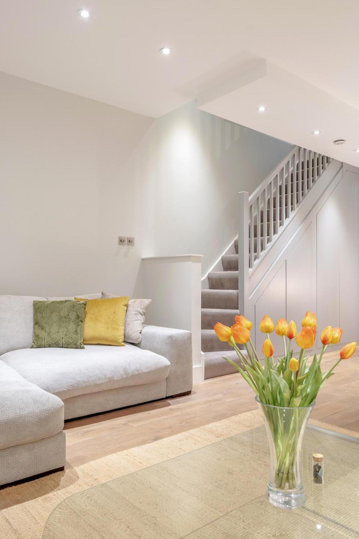 Stylish 3-Floor Londres