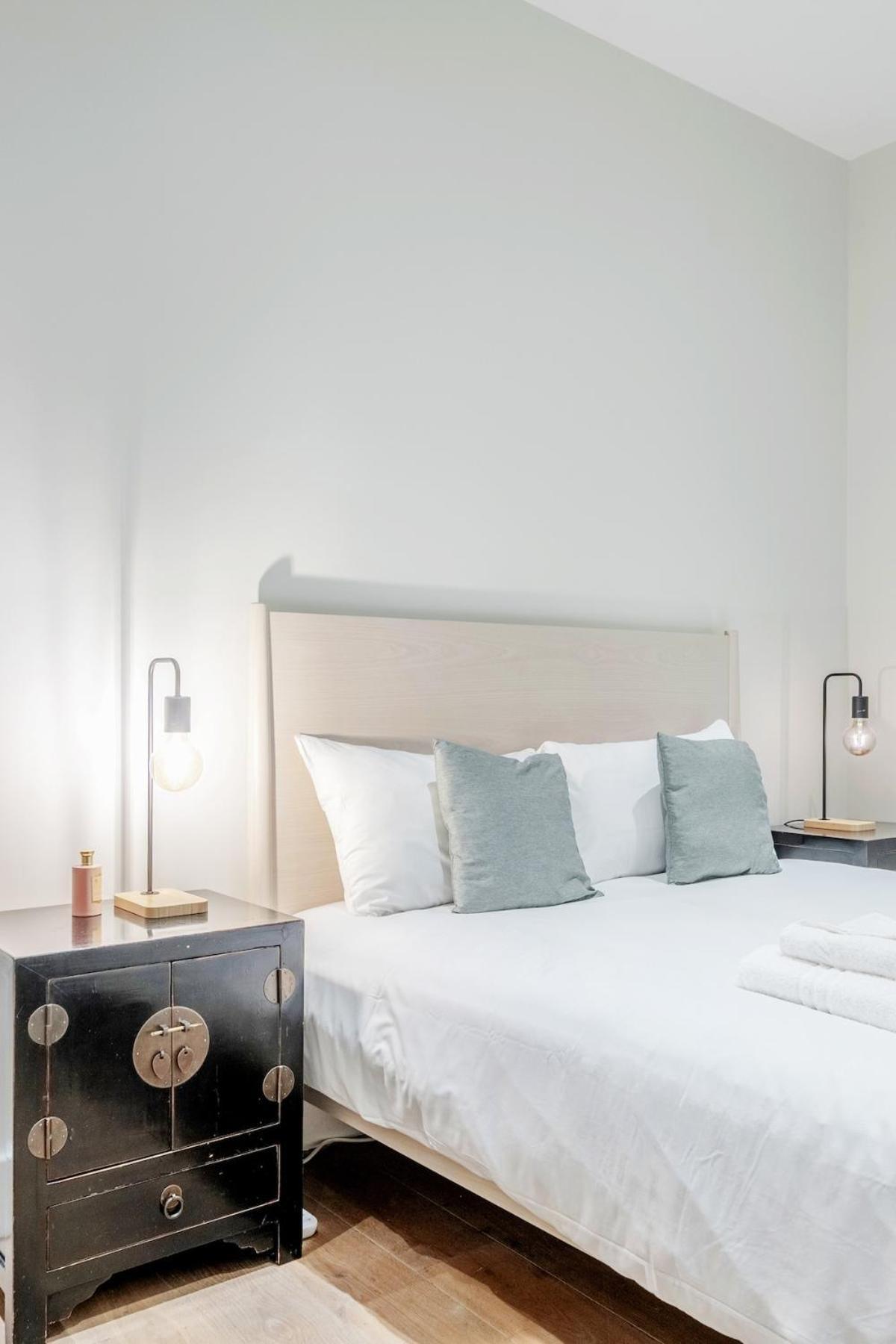 Stylish 3-Floor Apartamento Londres