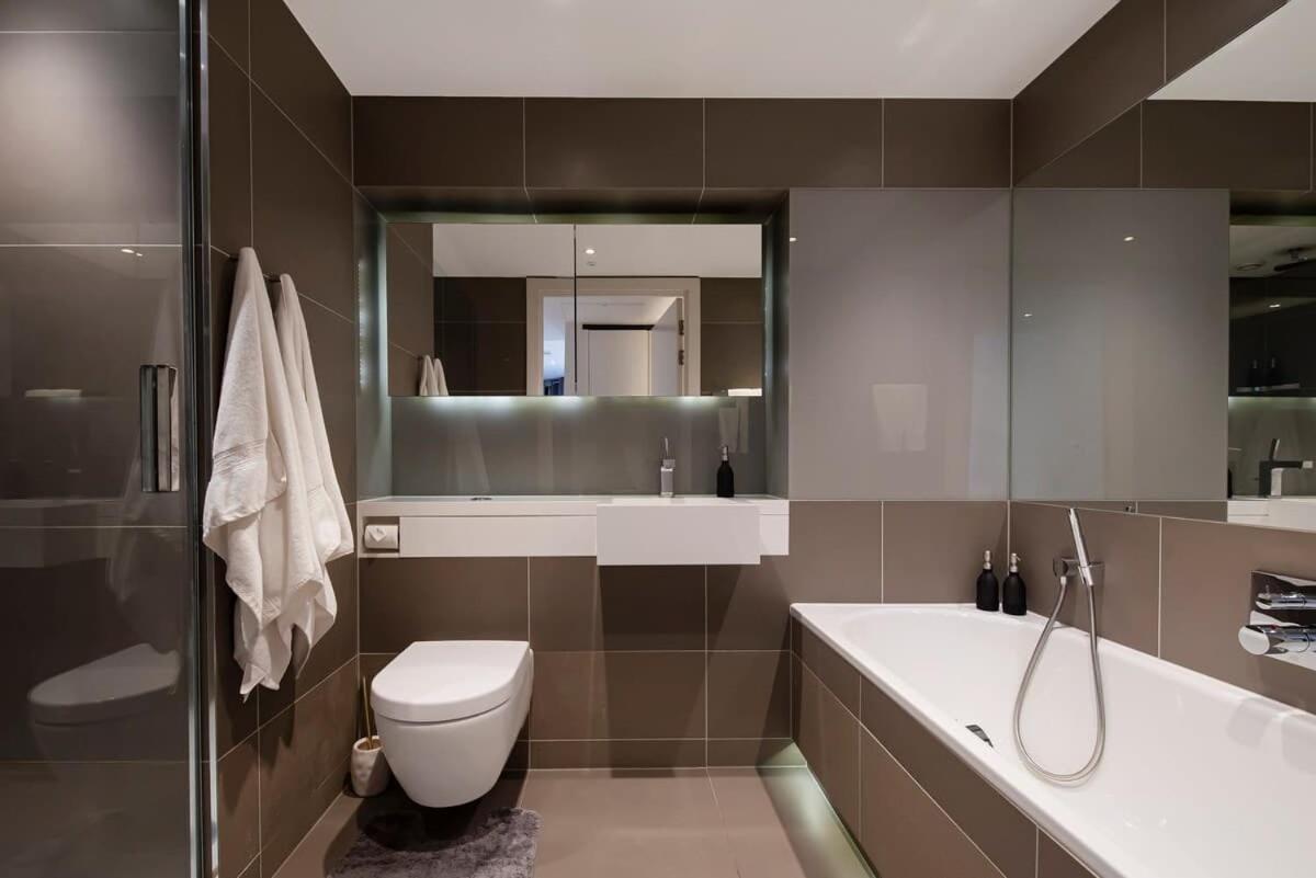 2 Bed Flat Big Ben View London
