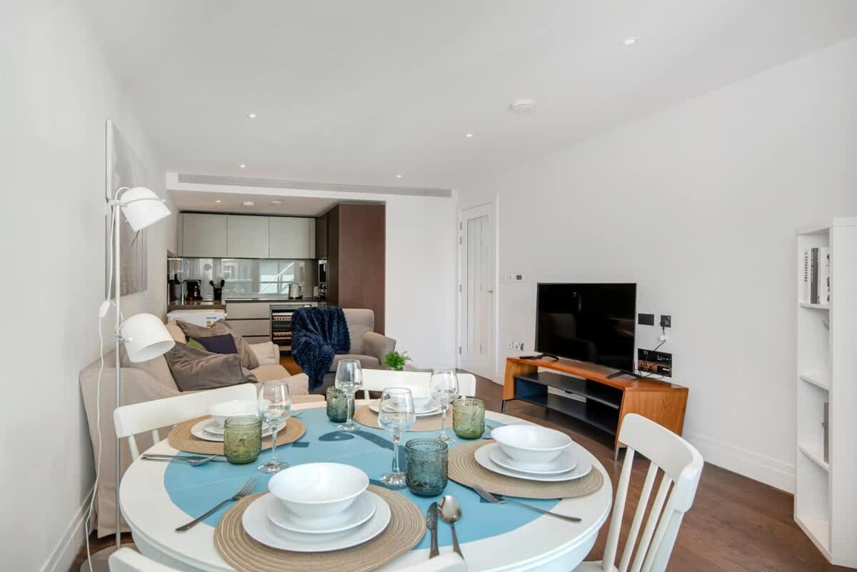 2 Bed Flat Big Ben View Apartment