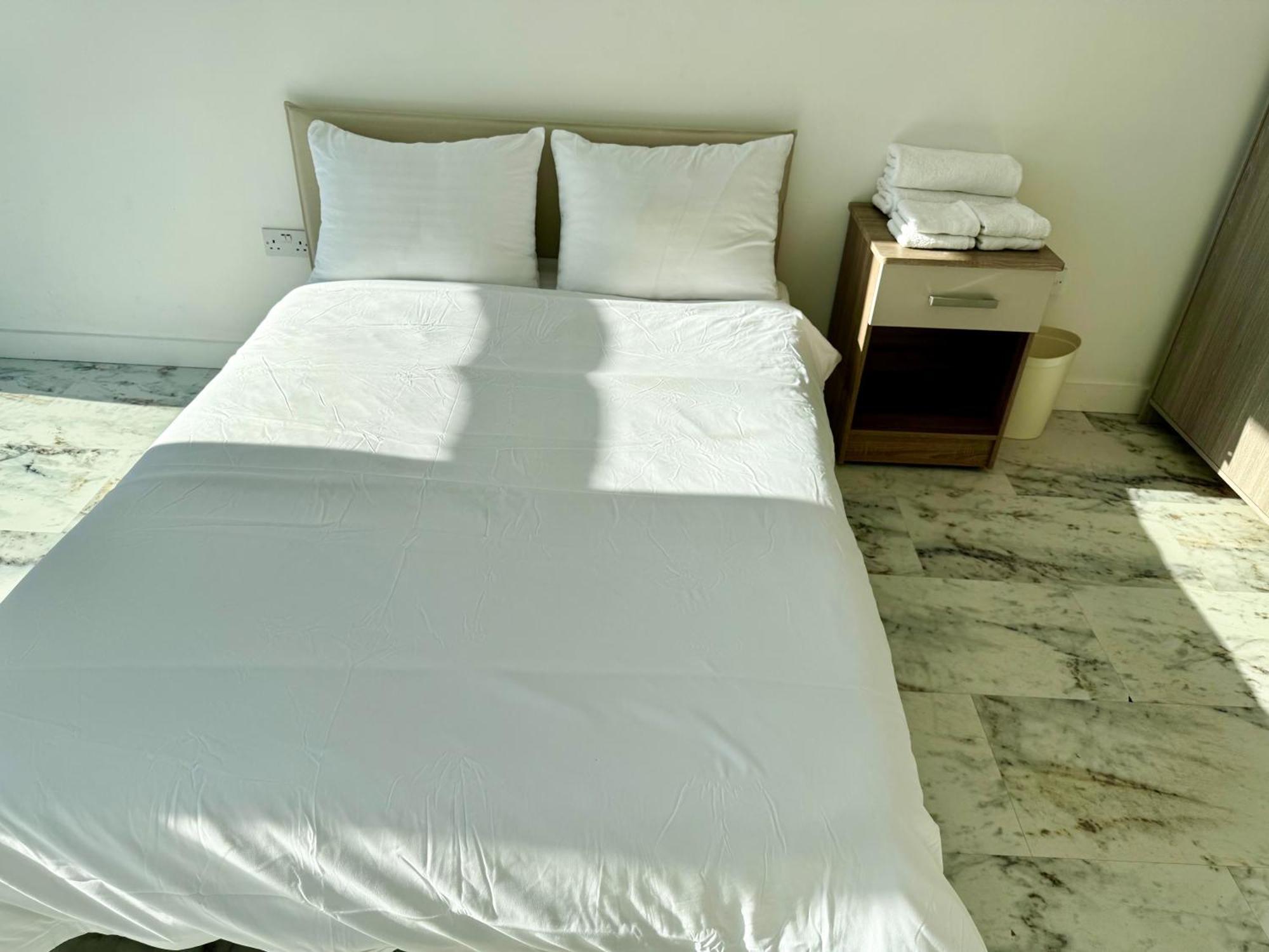 Hotel Entire Flat With 2x Bedrooms, 2x Bathrooms And A Big Living In The Olympic Park And Westfield At Stratford London