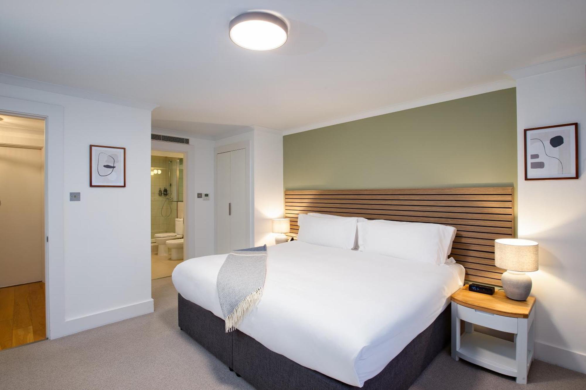 Monarch House - Serviced - Kensington