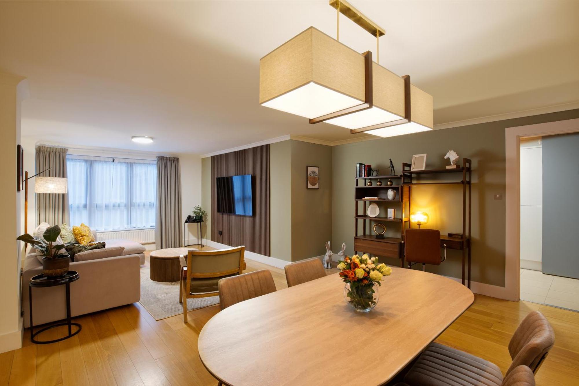 Monarch House - Serviced - Kensington