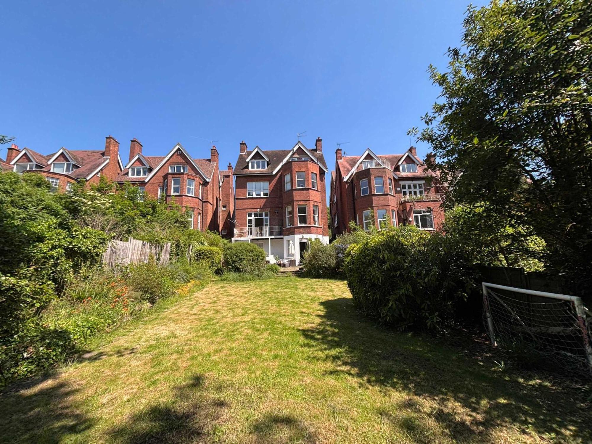 Holiday home Beautiful 4 Bed In Hampstead With Garden & Parking