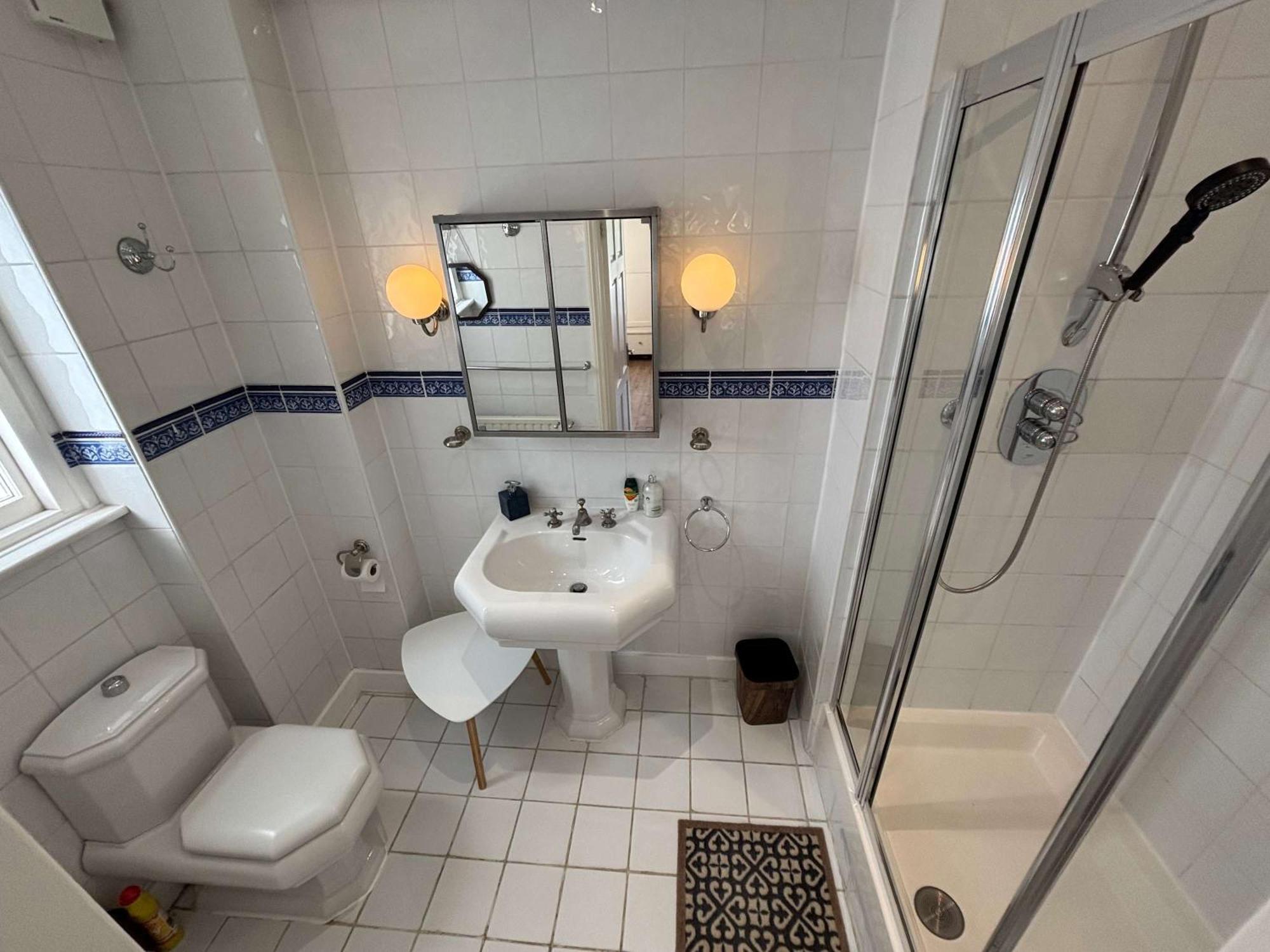 Holiday home Beautiful 4 Bed In Hampstead With Garden & Parking *