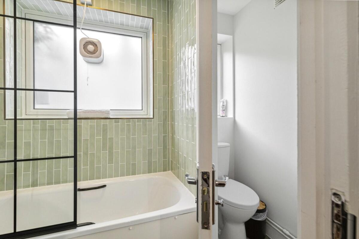 Comfort Convenience Location Shepherds Bush Ground Floor London