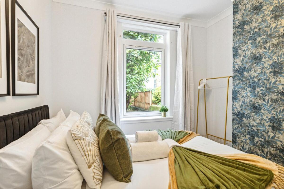 Comfort Convenience Location Shepherds Bush Ground Floor Apartment London