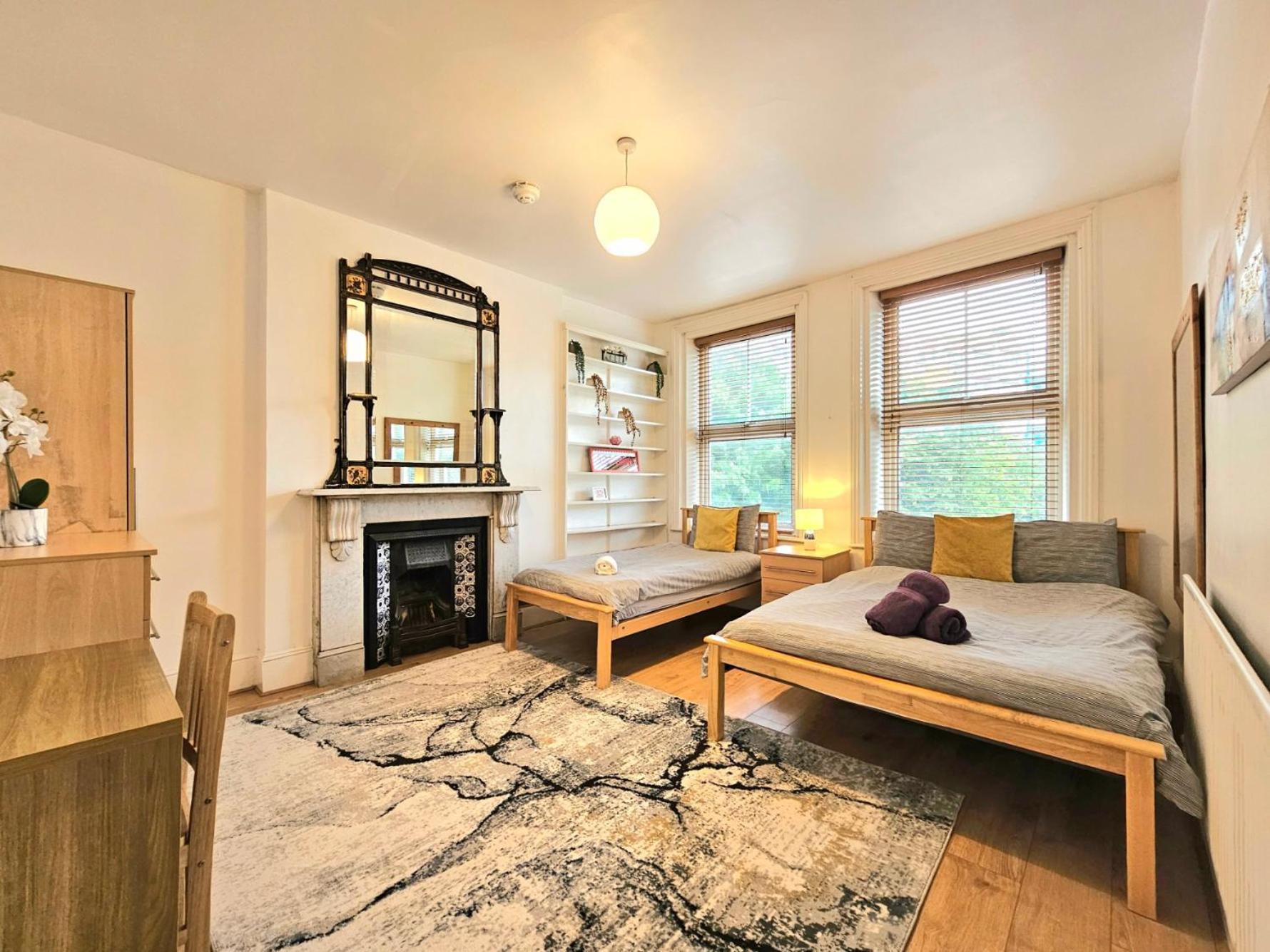 King's Cross & Angel Area, 4 Bedrooms With 7 Beds & Private Rooftop - Walk To St Pancras International * London