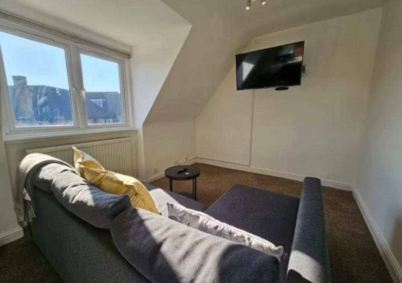 2 Bedroom Flat In Camden London