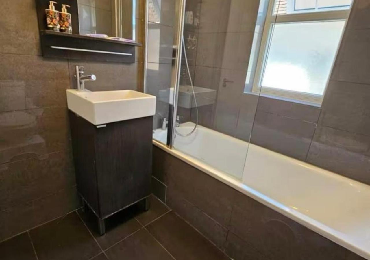 Apartment 2 Bedroom Flat In Camden London