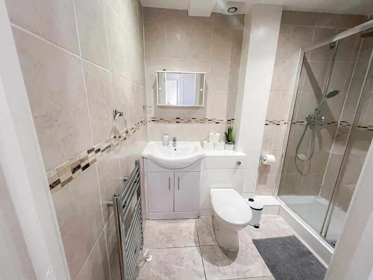 Apartment Lovely 3 Bedroom Flat , Aldgate, Tower Hill, Whitechapel London