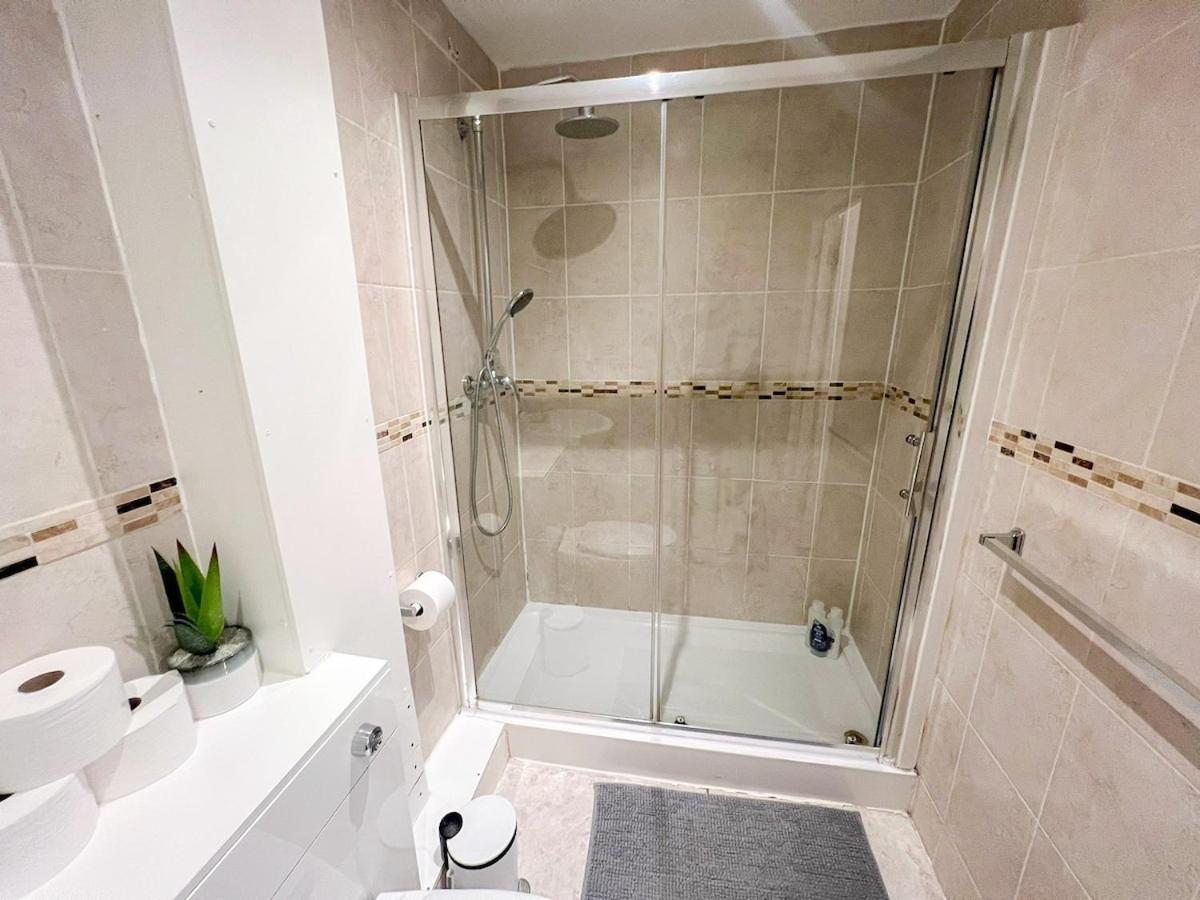Lovely 3 Bedroom Flat , Aldgate, Tower Hill, Whitechapel London