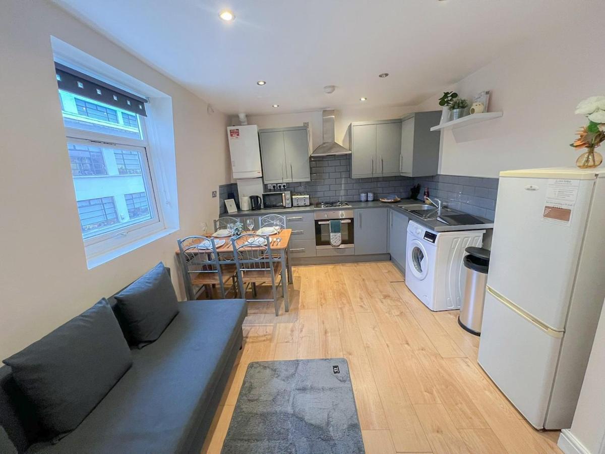Lovely 3 Bedroom Flat , Aldgate, Tower Hill, Whitechapel London