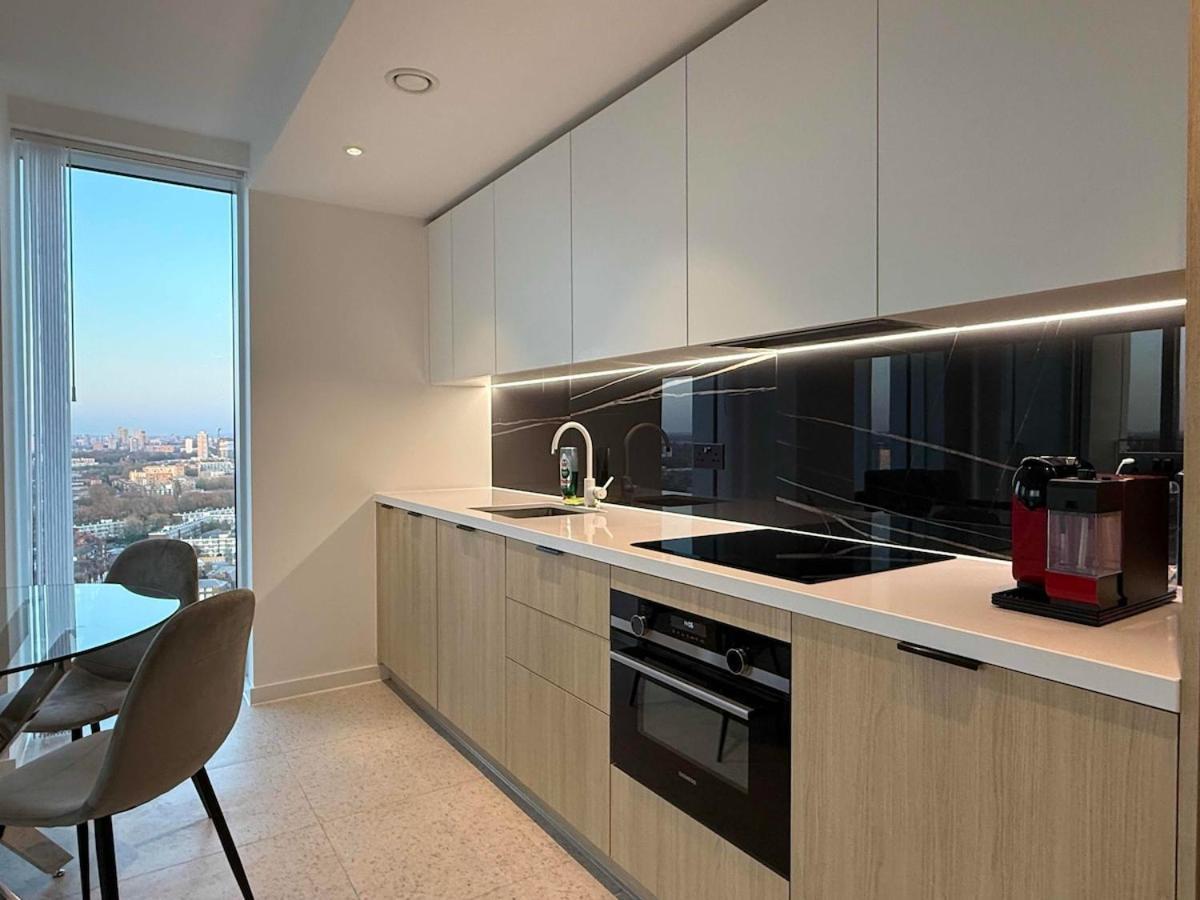 Luxury 1br Flat In Of *