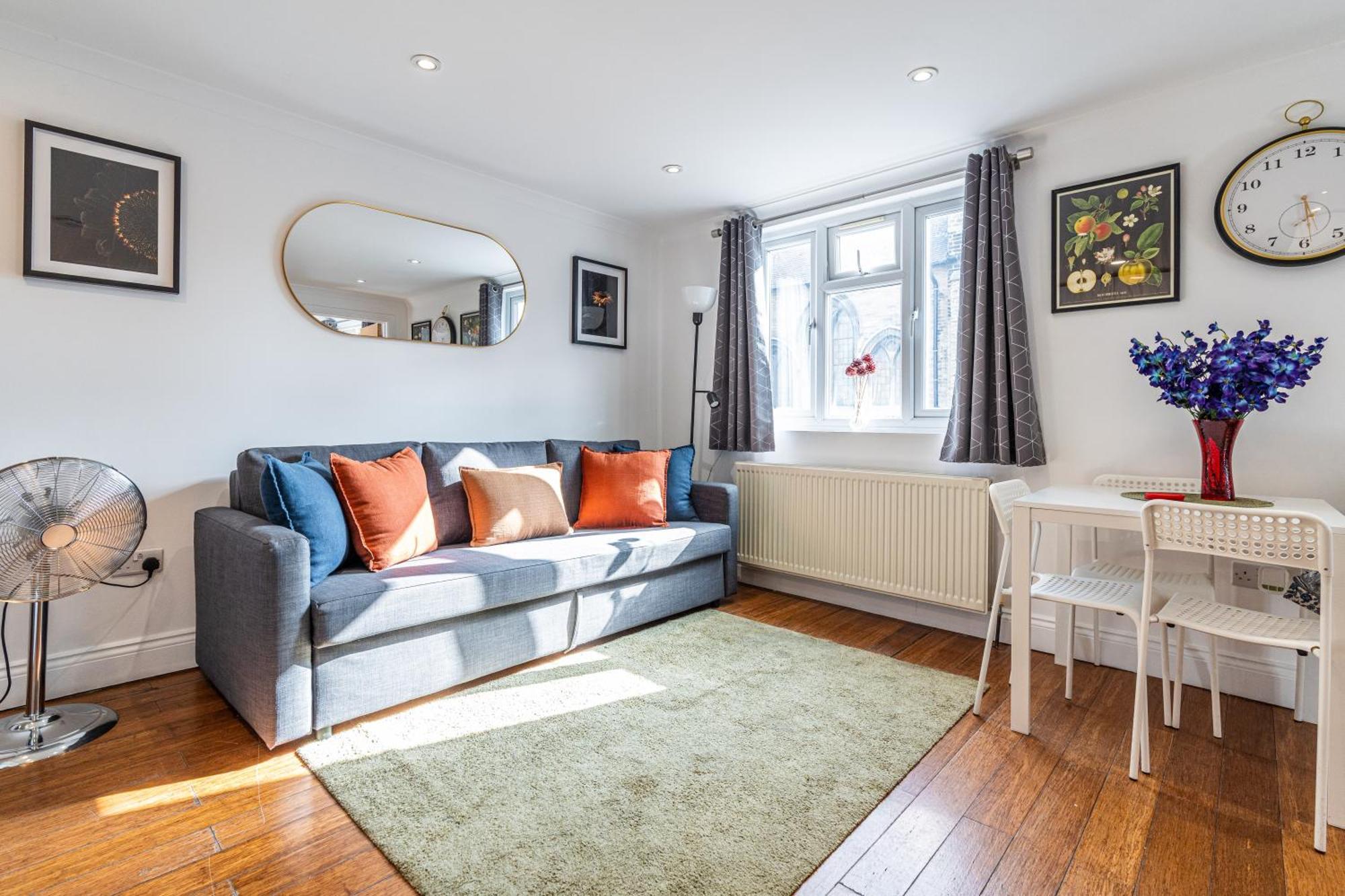 Apartment 1 Bedroom Comfortable Flat In Kensington *